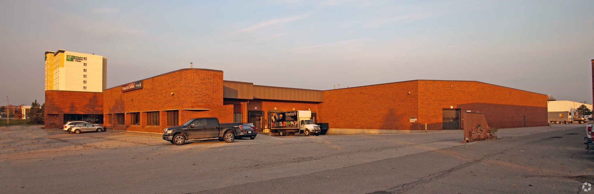 20 E Pearce St, Richmond Hill, ON for sale Primary Photo- Image 1 of 1