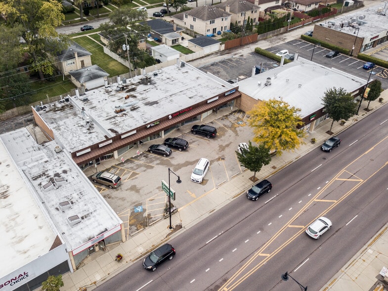 6015-6049 Dempster St, Morton Grove, IL for sale - Building Photo - Image 2 of 16