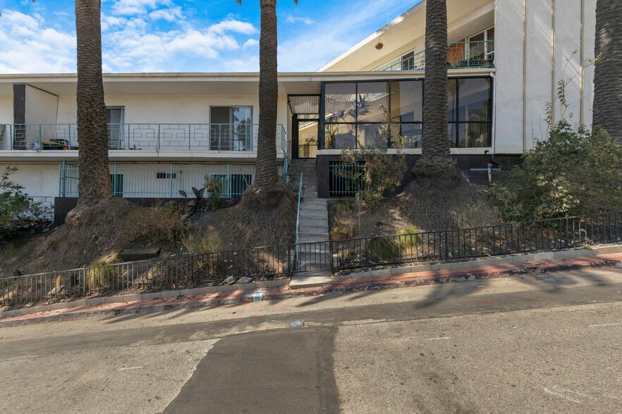 1959 Grace Ave, Los Angeles, CA à vendre - Photo du bâtiment - Image 3 de 42