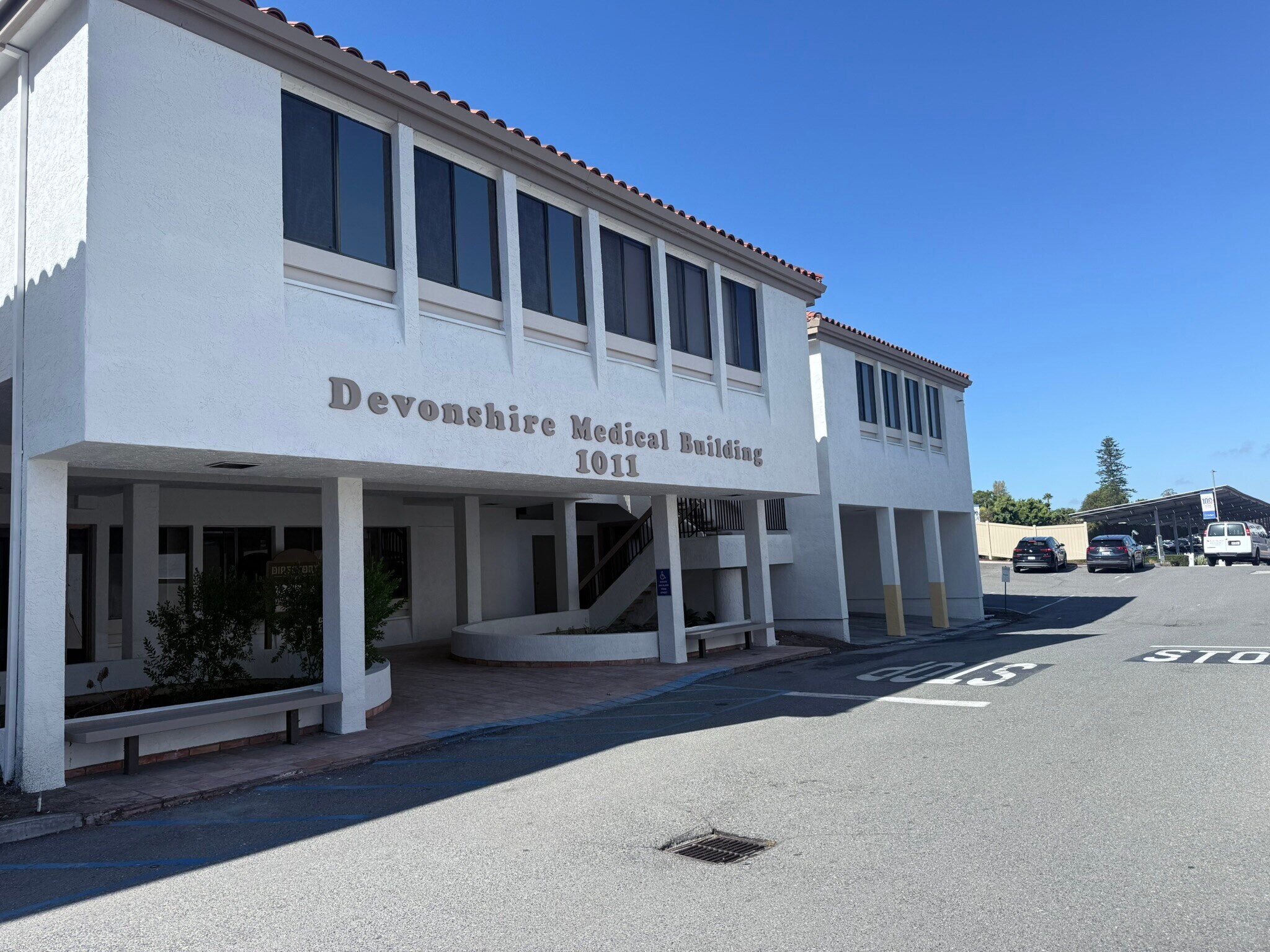 1011 Devonshire Dr, Encinitas, CA à louer Photo du bâtiment- Image 1 de 14