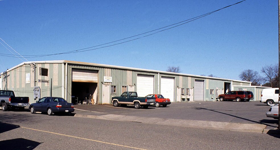 2206-2214 Rice Ave, West Sacramento, CA à louer - Photo du bâtiment - Image 2 de 4