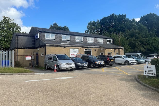 1 Black Hl, Verwood for lease - Primary Photo - Image 1 of 1