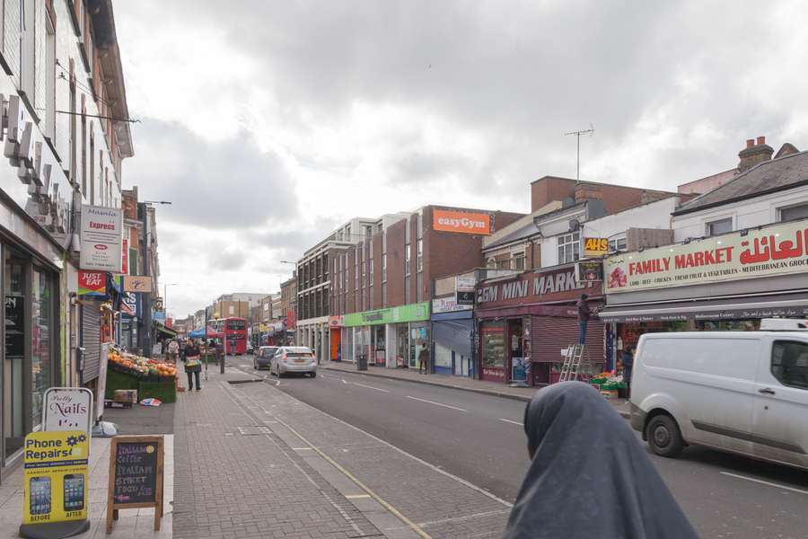 262 North End Rd, Londres à vendre Photo du bâtiment- Image 1 de 5