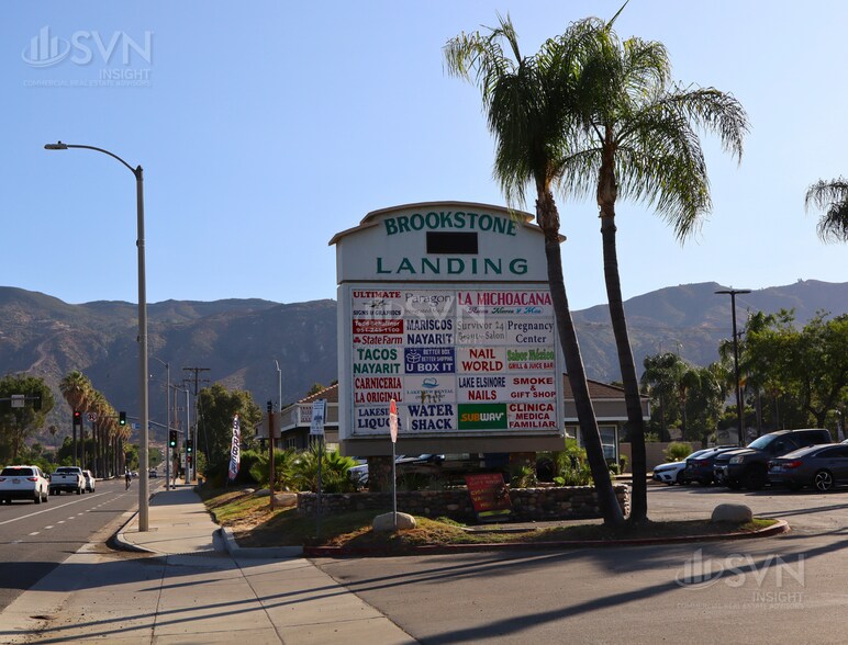 31733-31739 Riverside Dr, Lake Elsinore, CA à louer - Photo du bâtiment - Image 3 de 3