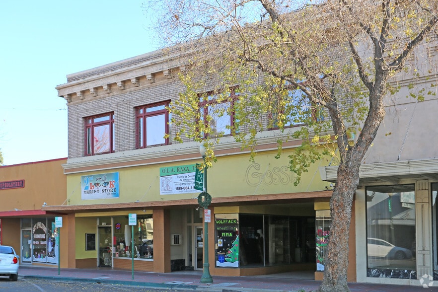 138-142 S K St, Tulare, CA for lease - Primary Photo - Image 1 of 42
