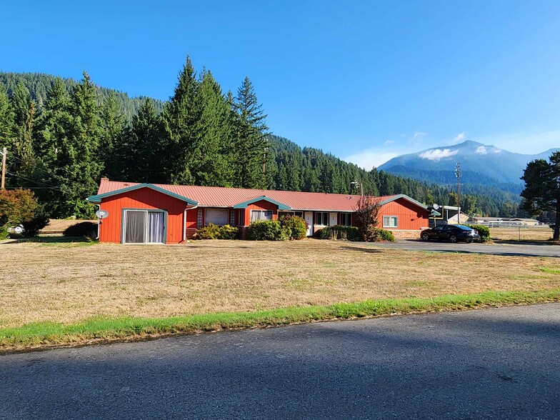 10023 US Highway 12, Randle, WA for sale - Building Photo - Image 1 of 1