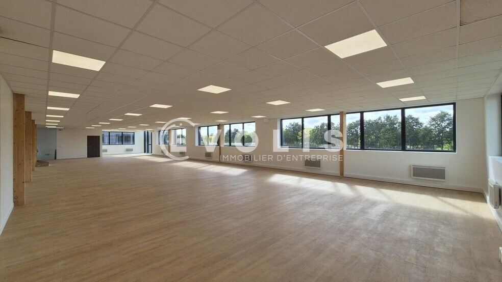 Office in Serris for lease - Interior Photo - Image 3 of 8