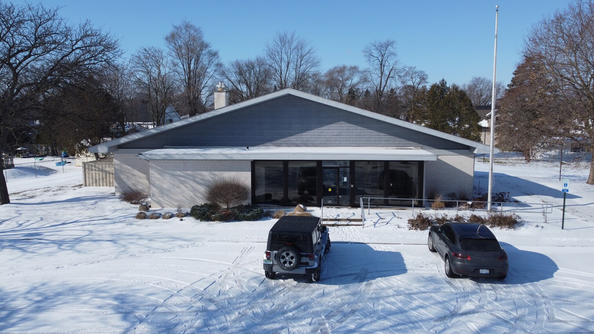12010 Church St, Birch Run, MI à louer Photo du bâtiment- Image 1 de 6
