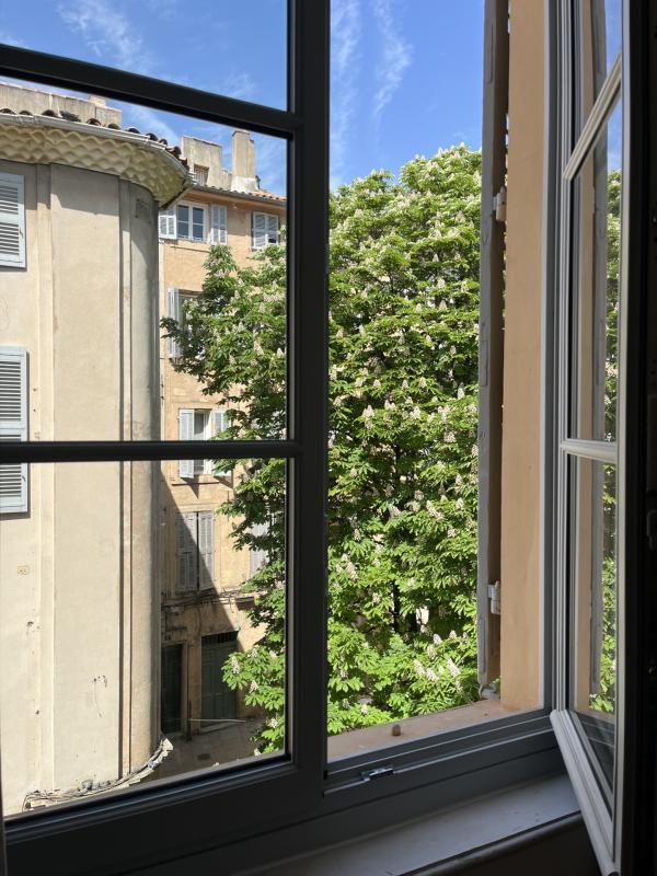 Office in Aix-en-Provence for lease Interior Photo- Image 1 of 11