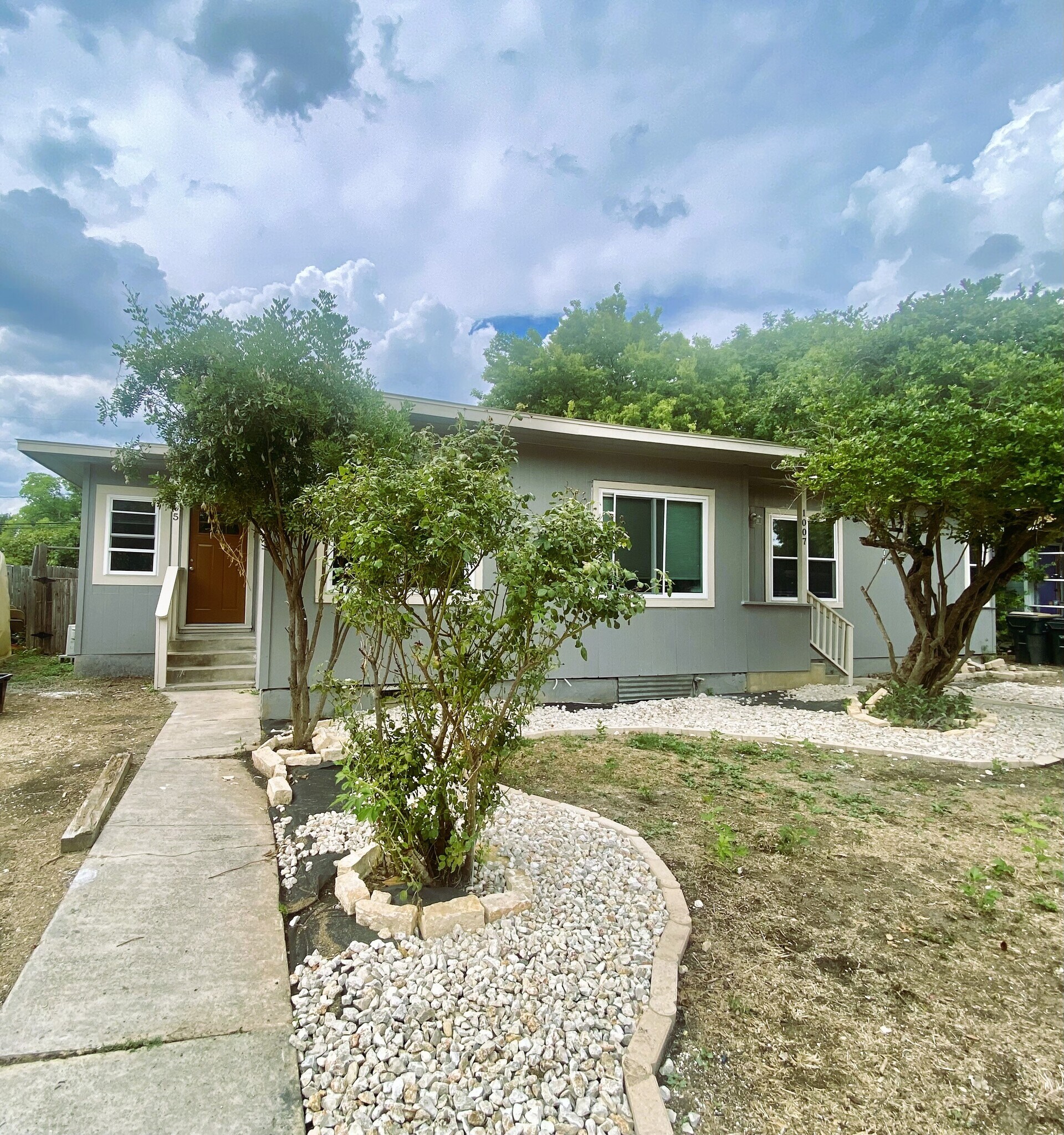 1005-1007 Haynes St, San Marcos, TX à vendre Photo principale- Image 1 de 22