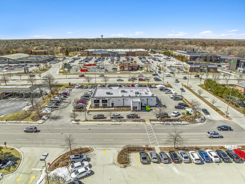 5320 S 76th St, Greendale, WI for sale - Building Photo - Image 3 of 4