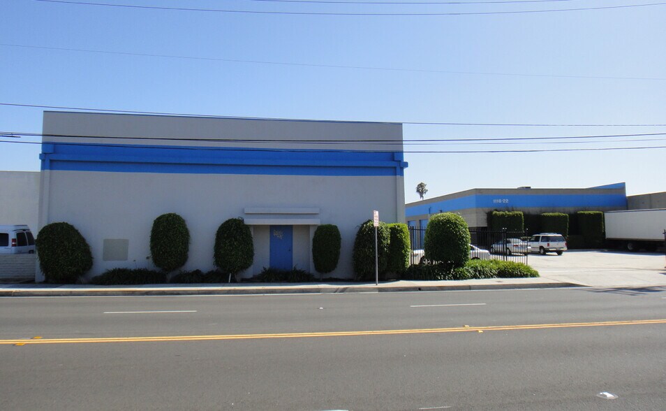 1108-1114 W 135th St, Gardena, CA à louer - Photo du bâtiment - Image 2 de 5