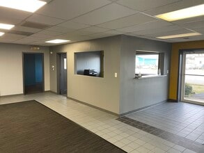 533 University Blvd, Birmingham, AL for lease Interior Photo- Image 2 of 7