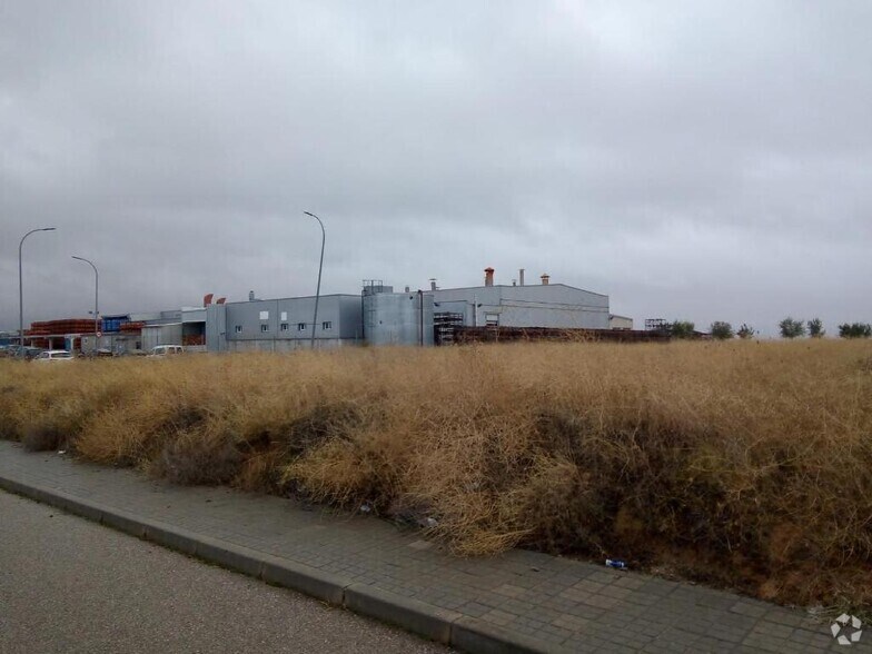 Polígono Industrial el Llano, 26, Villarrubia de Santiago, Toledo à vendre - Photo du bâtiment - Image 2 de 3