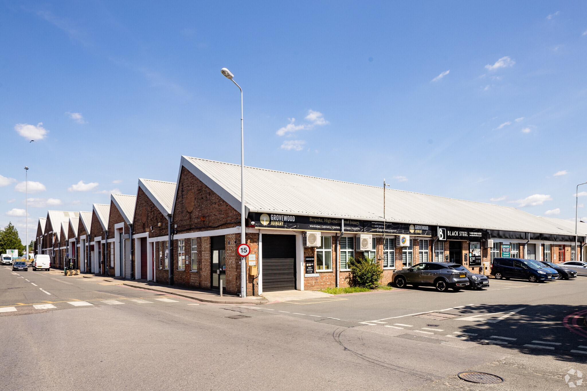 5H Main Dr, Wembley for lease Primary Photo- Image 1 of 12