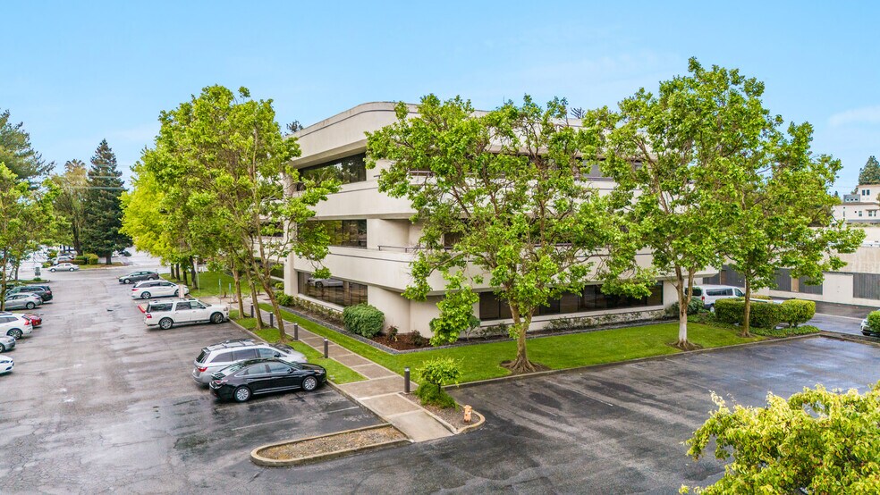 3235 Kifer Rd, Santa Clara, CA à louer - Photo du bâtiment - Image 1 de 25