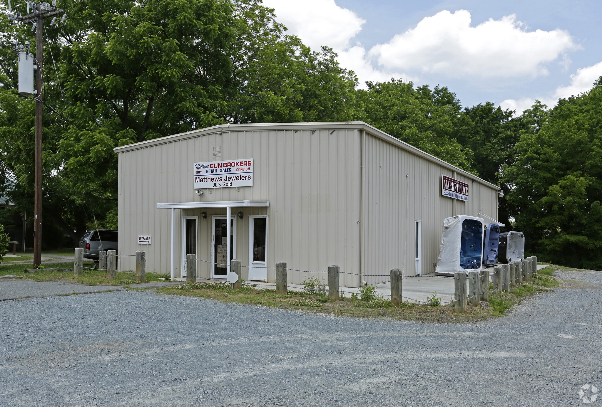 100 W Matthews St, Matthews, NC for lease Primary Photo- Image 1 of 6