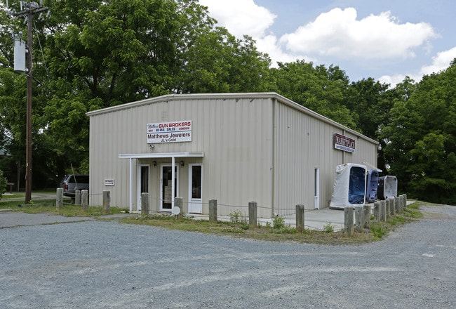 More details for 100 W Matthews St, Matthews, NC - Flex for Lease