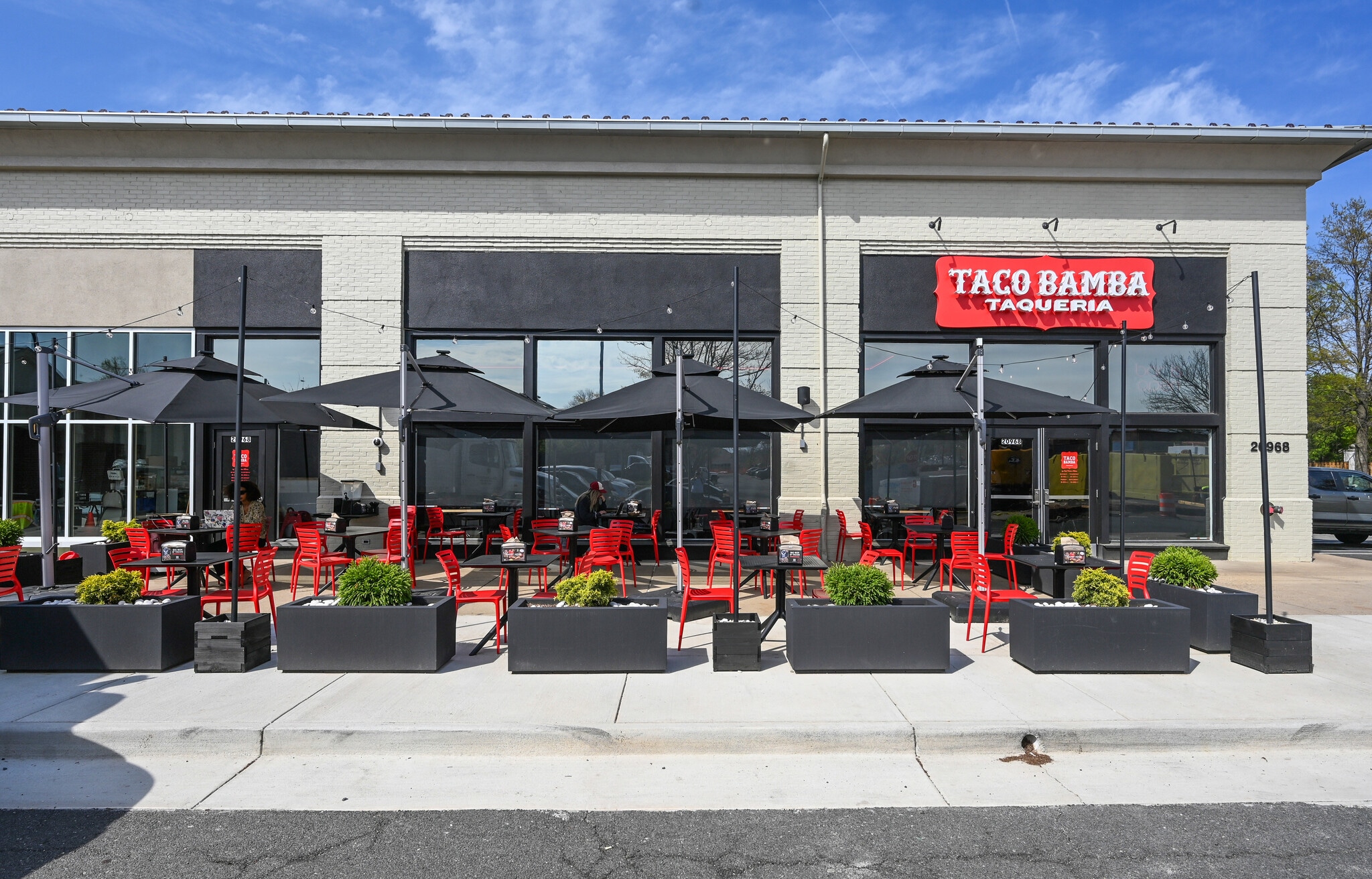 21050 Southbank St, Sterling, VA for lease Interior Photo- Image 1 of 1