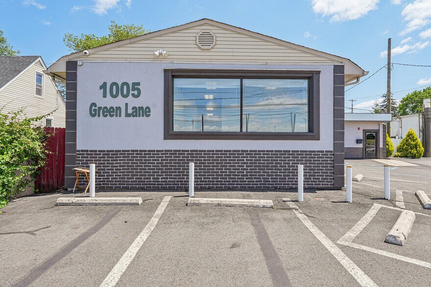 Green Lane and Green Lynne Dr portefeuille de 2 propriétés à vendre sur LoopNet.ca - Photo du bâtiment - Image 2 de 68