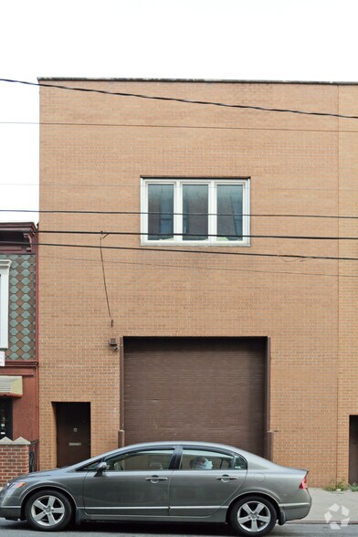 39-20 Crescent St, Long Island City, NY à louer - Photo du bâtiment - Image 2 de 3