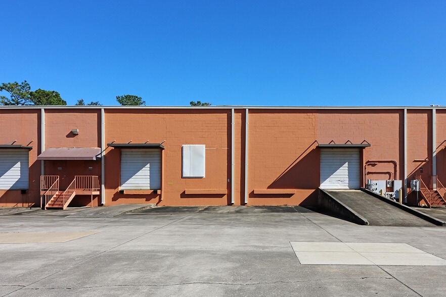 7900 Belfort Pky, Jacksonville, FL à louer - Photo du bâtiment - Image 3 de 3