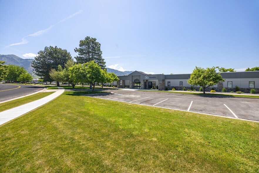 80 Golf Course Rd, Logan, UT à louer - Photo du bâtiment - Image 3 de 7