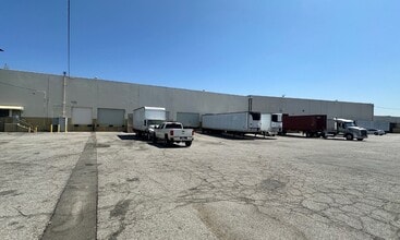 4270-4310 S Maywood Ave, Vernon, CA for lease Interior Photo- Image 2 of 5