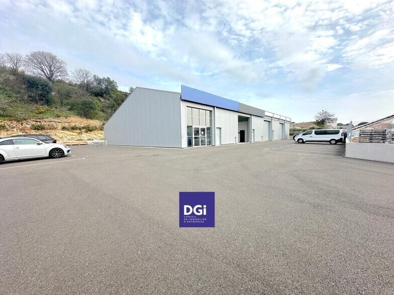 Flex in Nimes for lease - Building Photo - Image 3 of 8