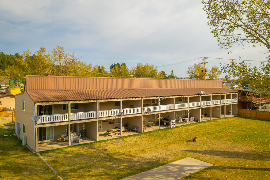 40 Mount Rushmore Rd, Custer, SD à vendre - Photo principale - Image 1 de 1