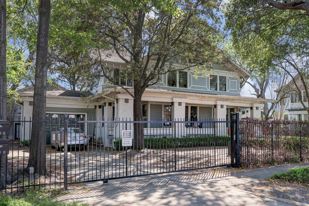 106 Avondale St, Houston, TX à vendre Photo du bâtiment- Image 1 de 1