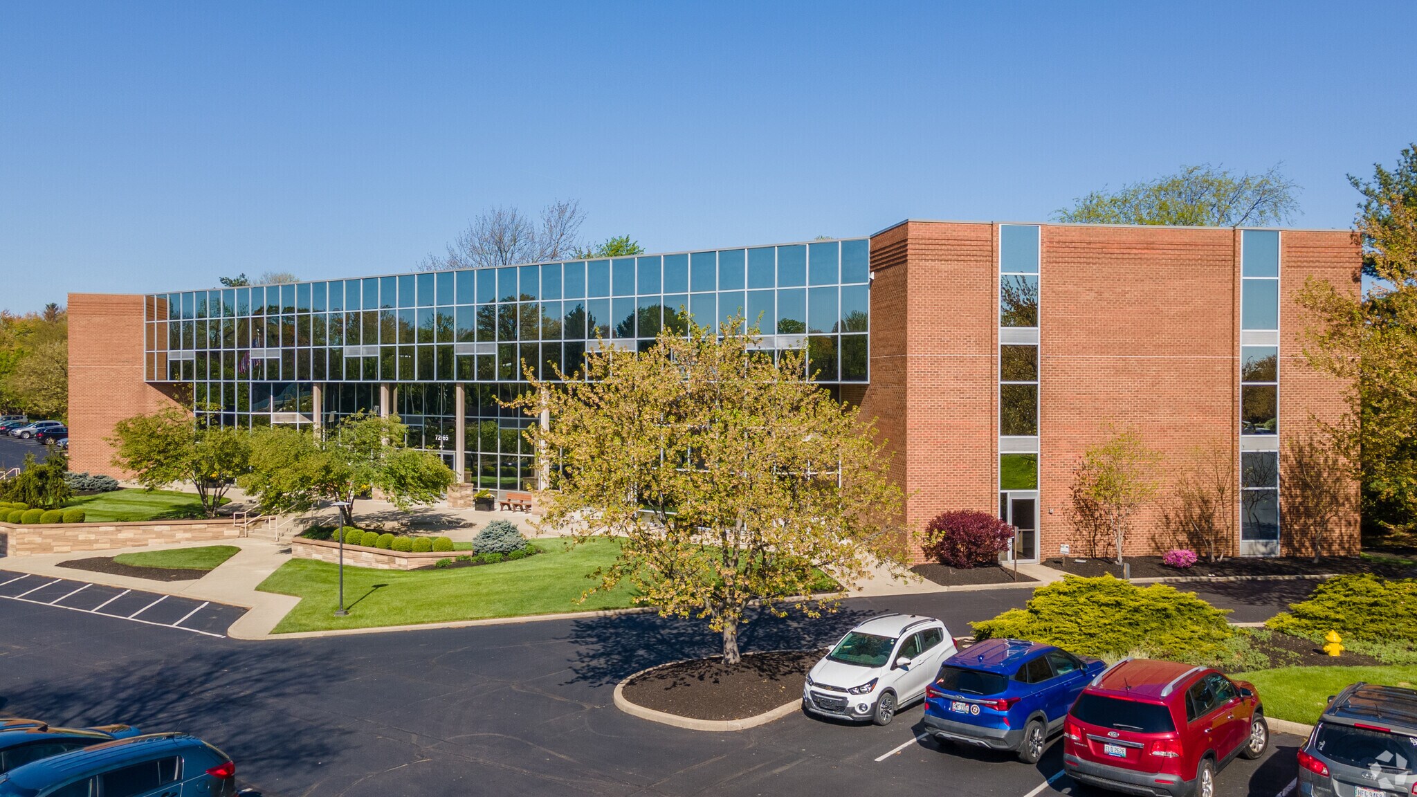 7265 Kenwood Rd, Cincinnati, OH for lease Building Photo- Image 1 of 5