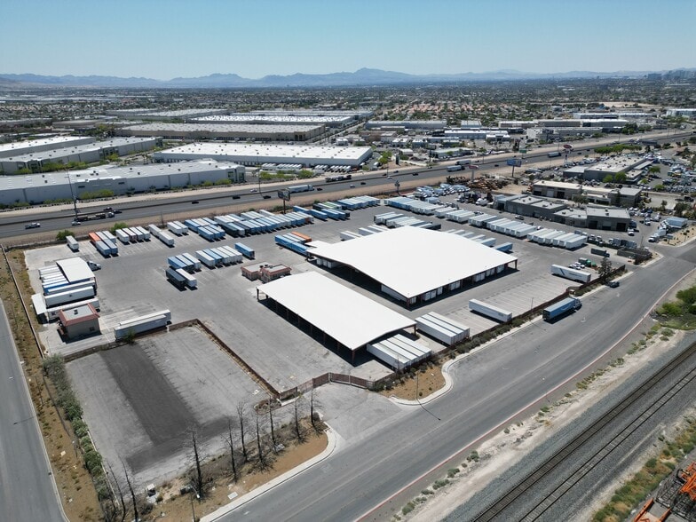 4220 Donovan Way, North Las Vegas, NV for lease - Building Photo - Image 2 of 2