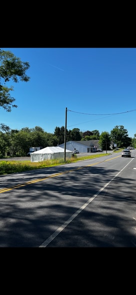 964 Killingworth rd, Higganum, CT for sale - Building Photo - Image 1 of 4