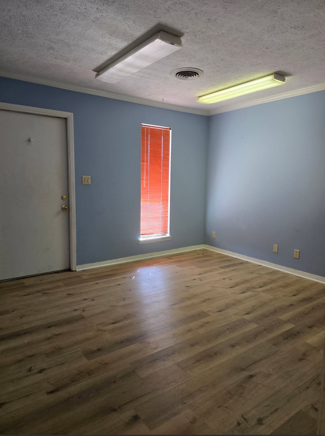 1400 E Pugh Dr, Terre Haute, IN for lease Interior Photo- Image 1 of 5