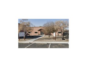 445 Camino Del Rey Dr, Los Lunas, NM for lease Building Photo- Image 1 of 1