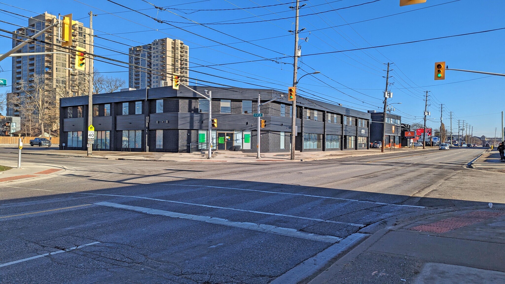 700 York St, London, ON for sale Building Photo- Image 1 of 1