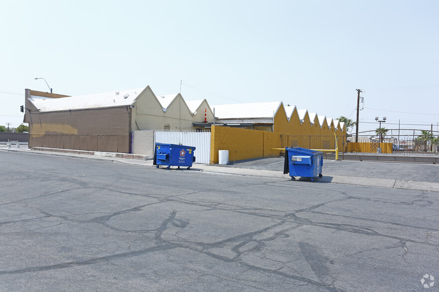 2610 E Lake Mead Blvd, North Las Vegas, NV for sale - Building Photo - Image 3 of 3