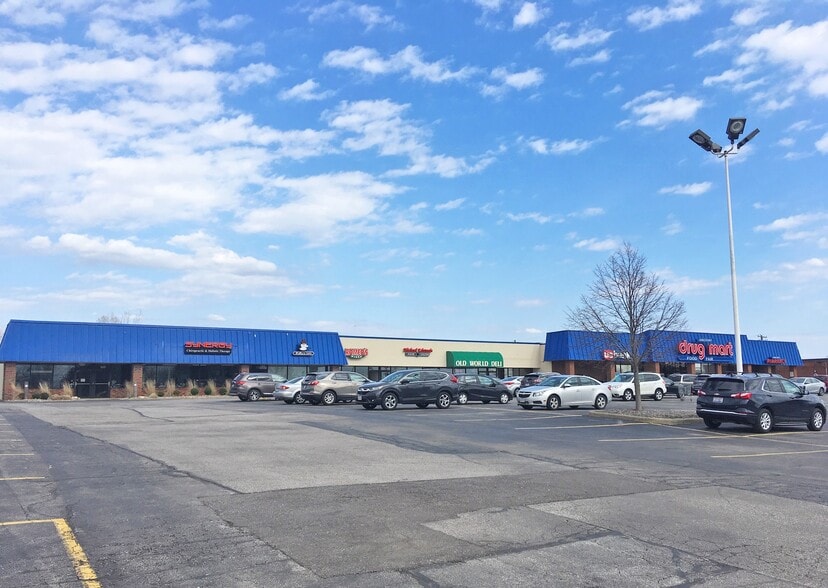 1655-1673 Pearl Rd, Brunswick, OH for lease - Building Photo - Image 2 of 3