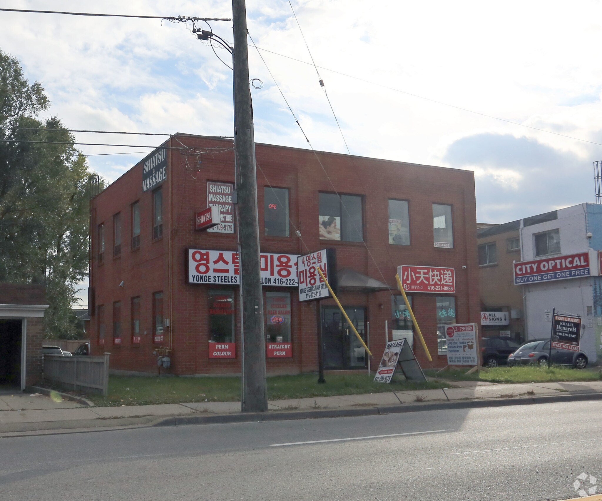 7 Steeles Ave E, Toronto, ON à vendre Photo principale- Image 1 de 1