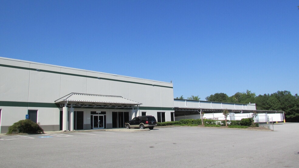 525 Marathon Pky, Lawrenceville, GA for lease - Building Photo - Image 2 of 6