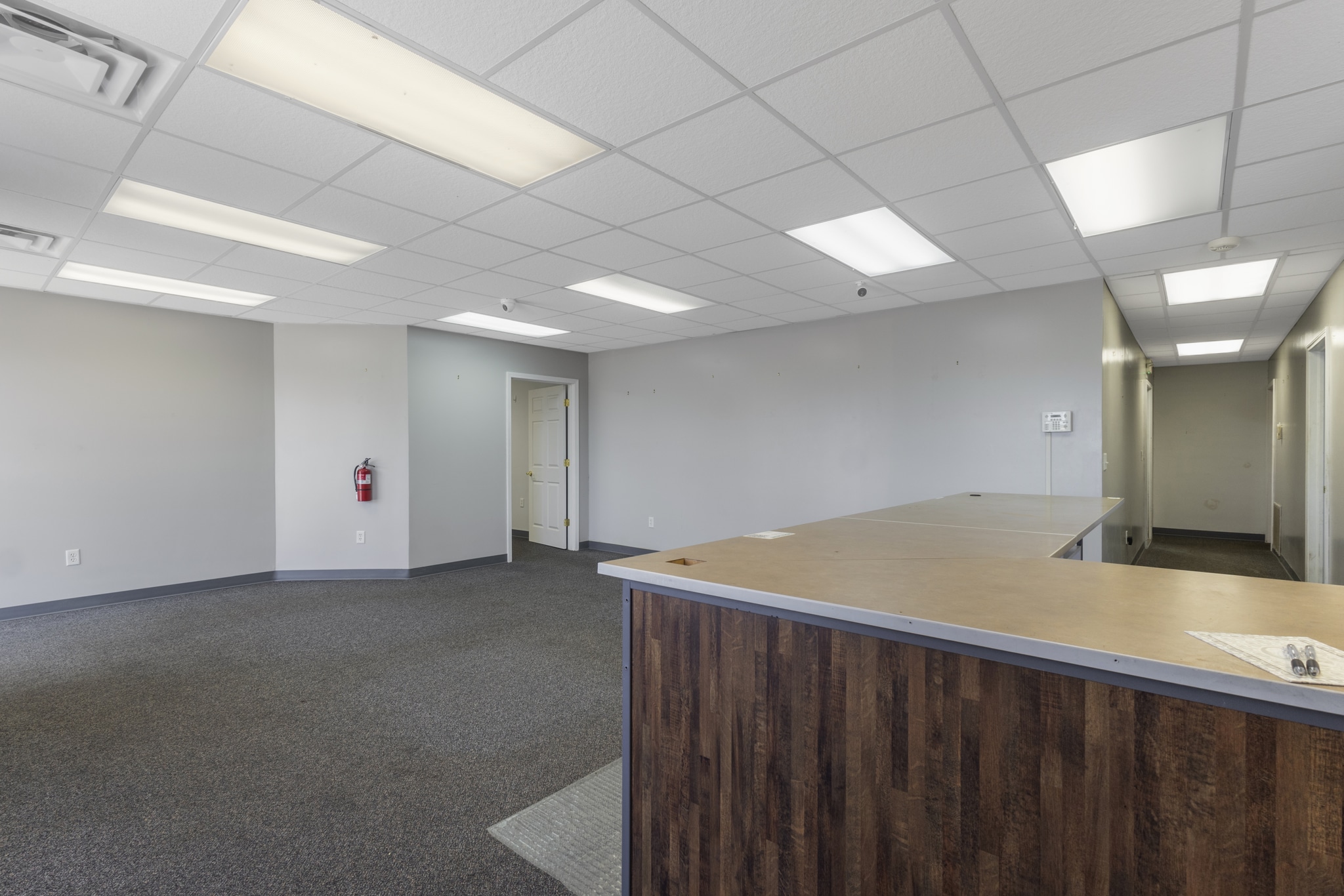 6804 S Dixie Hwy, Glendale, KY for lease Interior Photo- Image 1 of 21