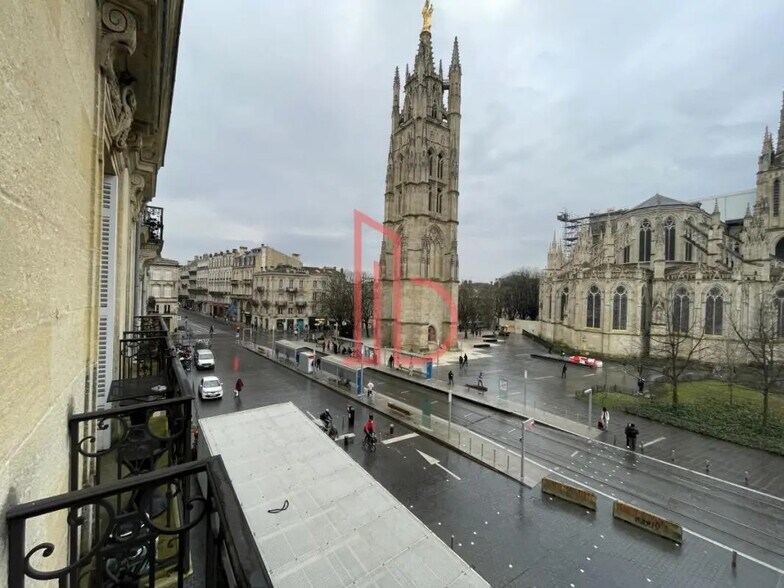 Bureau dans Bordeaux à louer - Photo du bâtiment - Image 1 de 4