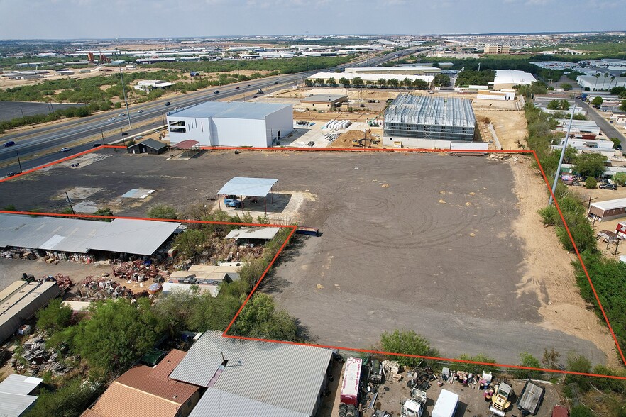 8301-8319 San Dario Ave, Laredo, TX for lease - Building Photo - Image 3 of 8