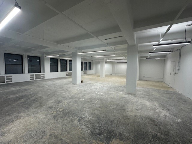 261 W 35th St, New York, NY for lease Interior Photo- Image 1 of 2