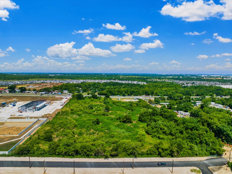 8503 Hillmoore, Austin, TX à vendre - Photo du bâtiment - Image 3 de 11
