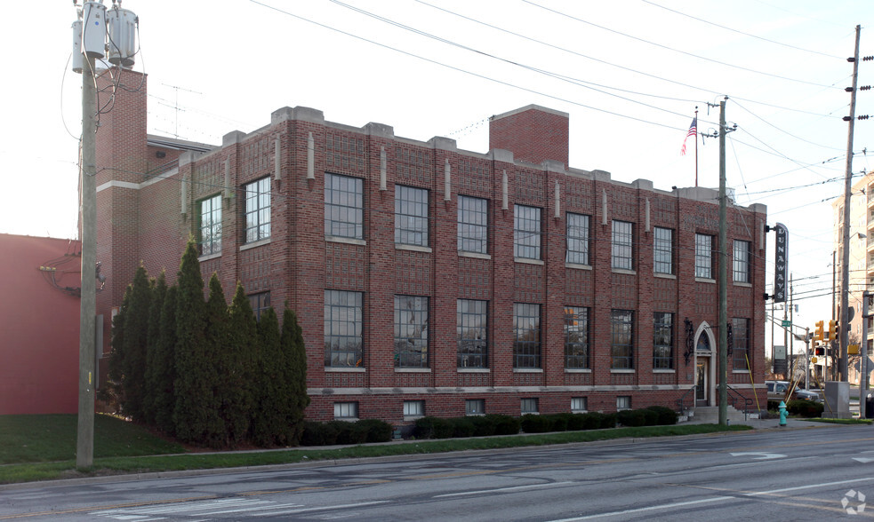 351 S East St, Indianapolis, IN for sale - Building Photo - Image 1 of 1