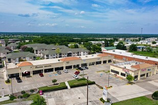 19786 Highway 105 W, Montgomery TX - Parking Garage