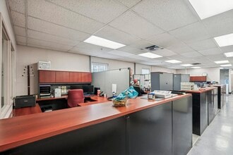 362 Dewitt Rd, Hamilton, ON for lease Interior Photo- Image 1 of 4