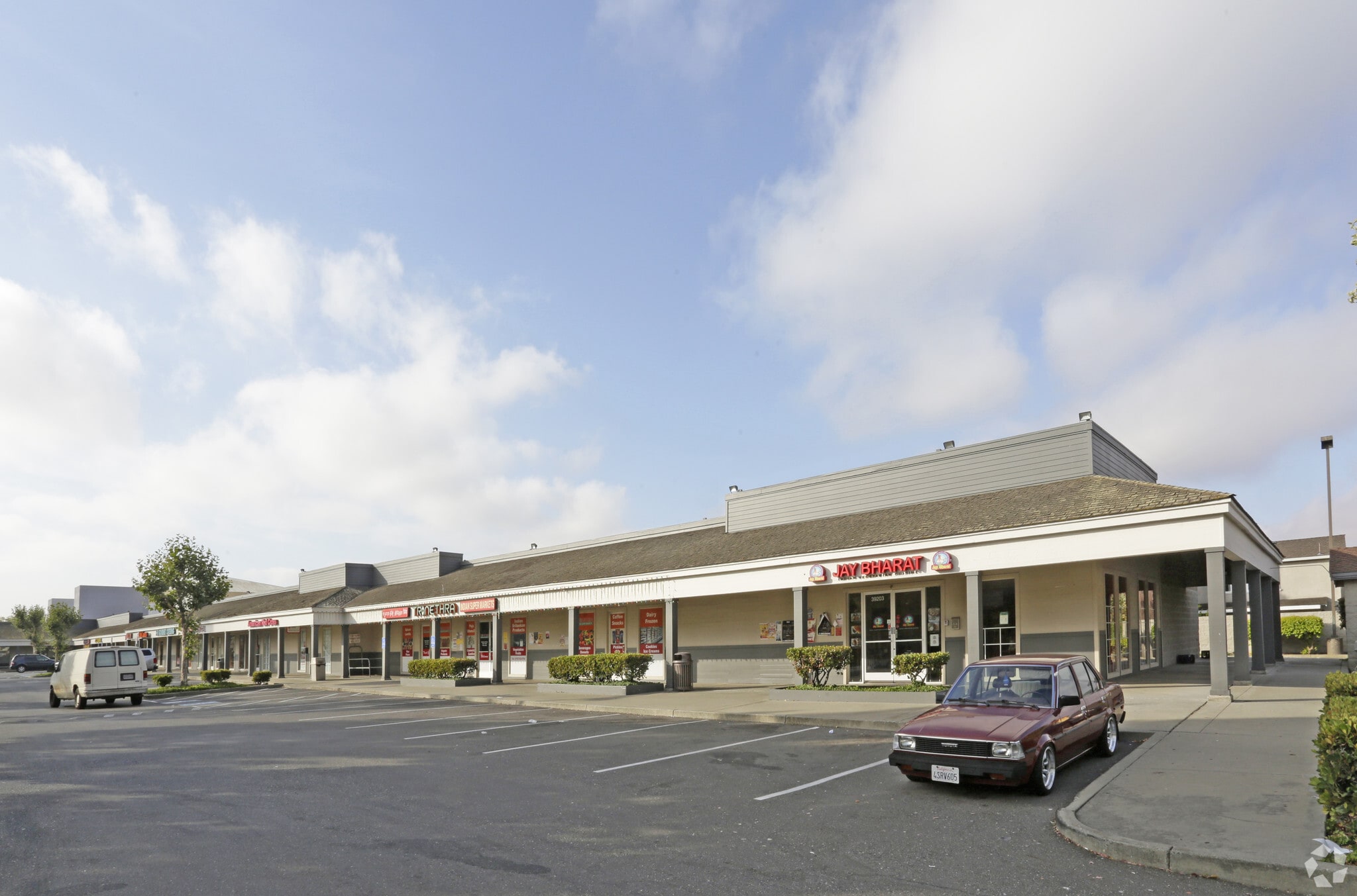 39203-39257 Cedar Blvd, Newark, CA for lease Primary Photo- Image 1 of 16